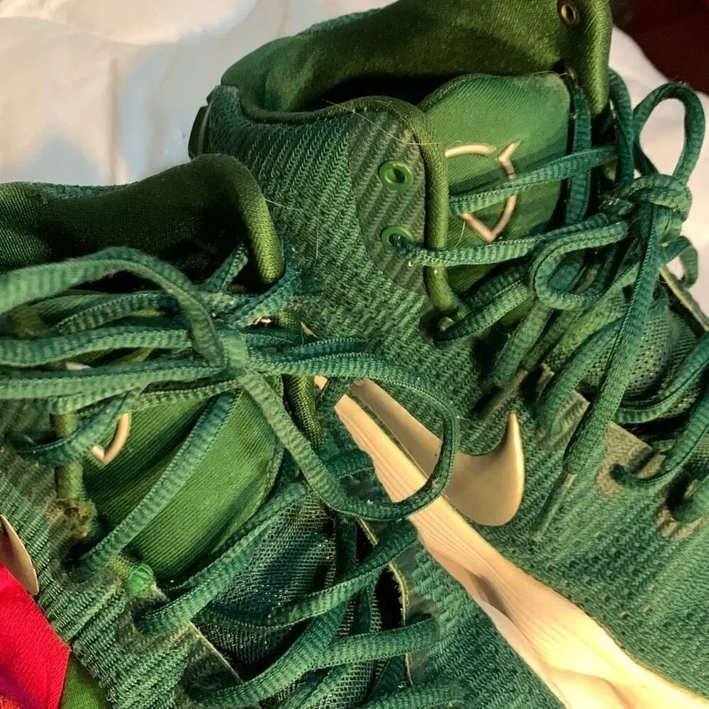 Nike Green Low tops. Size 9.